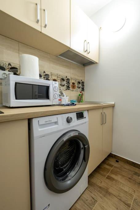 Luxury Radox Apartment Park 1 Bz Buzau Ngoại thất bức ảnh